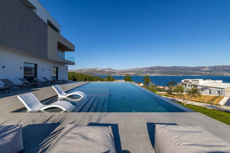 Luksusvilla Navisus med Basseng Trogir