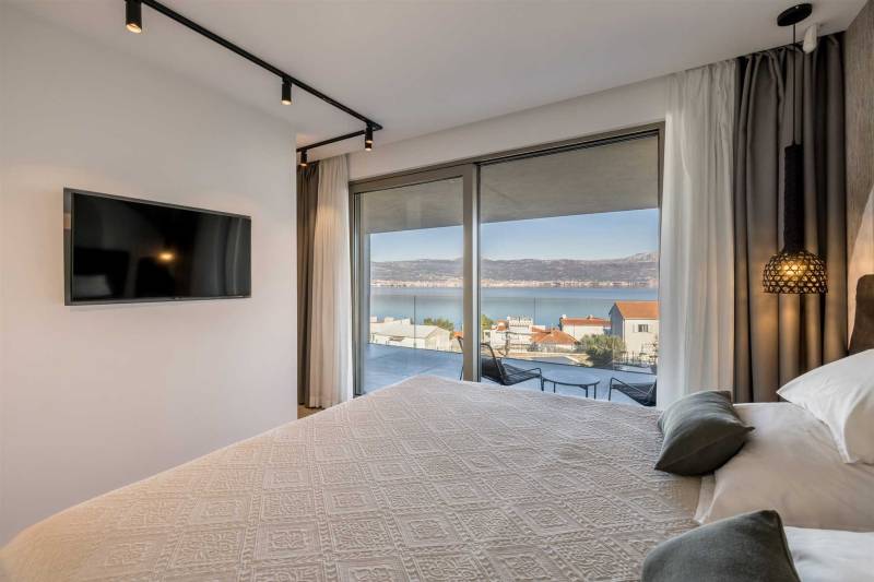 Luksusvilla Navisus med Basseng Trogir