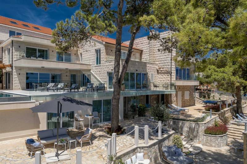 Luxury Villa Sogno Bianco with Infinity Pool Brač