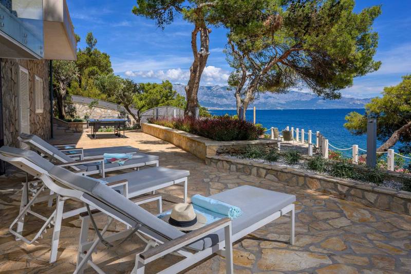 Luxury Villa Sogno Bianco with Infinity Pool Brač