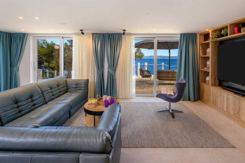 Luxury Villa Sogno Bianco with Infinity Pool Brač