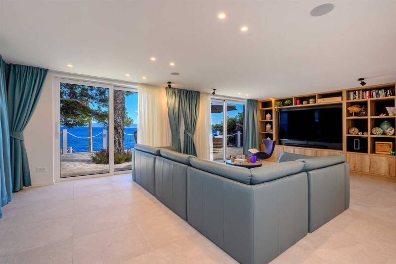 Luxury Villa Sogno Bianco with Infinity Pool Brač