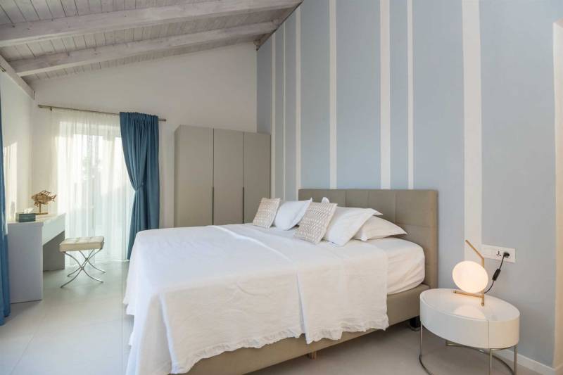 Luxury Villa Sogno Bianco with Infinity Pool Brač