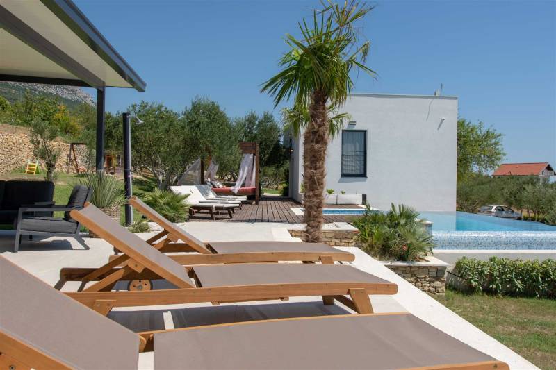 Villa Golden Leaf med Basseng Split