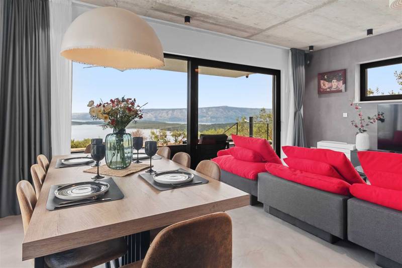 Villa Skysail with Heated Pool Hvar