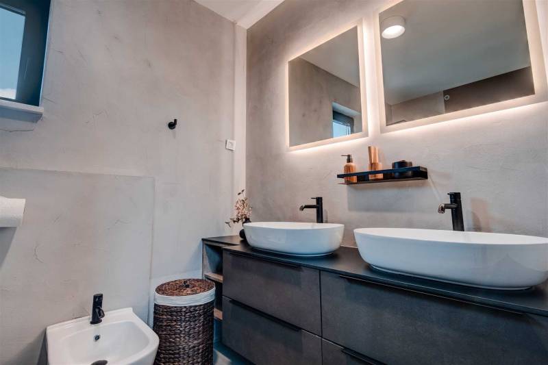 Villa Skysail with Heated Pool Hvar