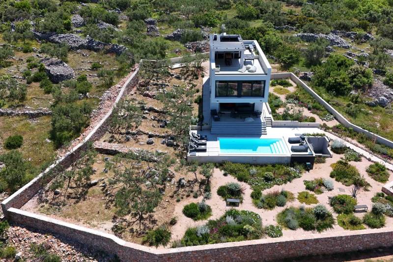 Villa Skysail with Heated Pool Hvar