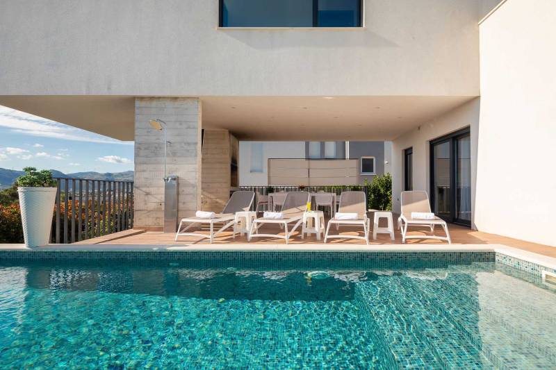 Vila Dare to Dream s Bazenom Trogir
