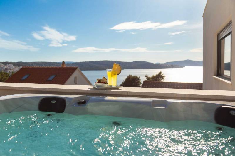 Vila Dare to Dream s Bazenom Trogir