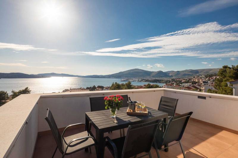 Vila Dare to Dream s Bazenom Trogir