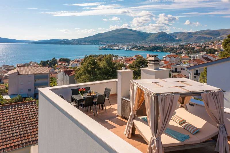 Vila Dare to Dream s Bazenom Trogir