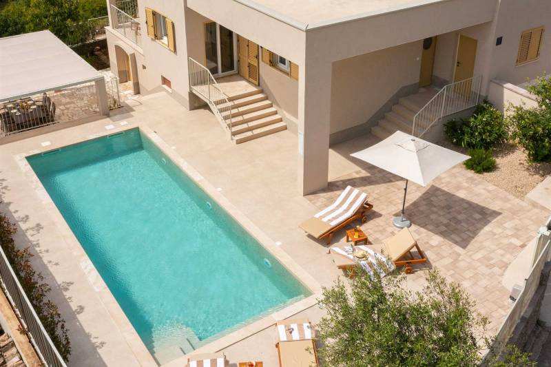 Villa Lumière with Pool Makarska