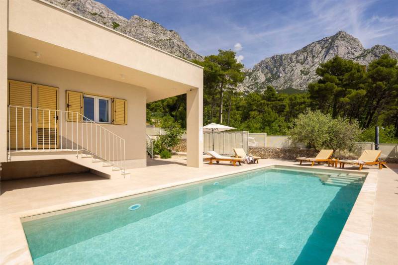 Villa Lumière with Pool Makarska