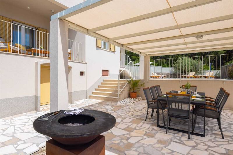 Villa Lumière with Pool Makarska