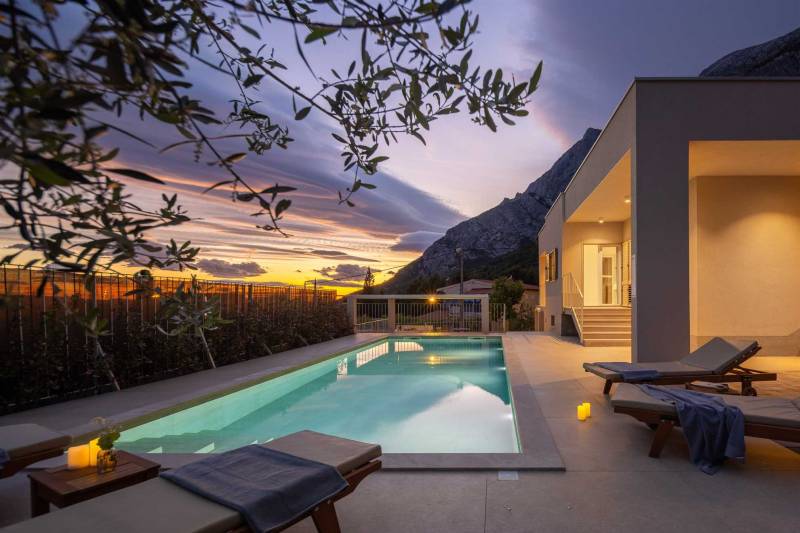 Villa Lumière with Pool Makarska