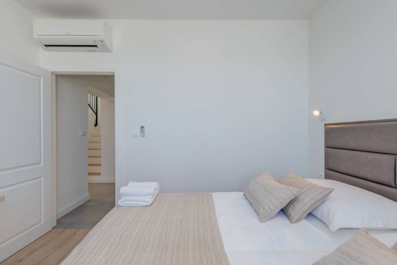 Vila Modea s Grijanim Bazenom Trogir