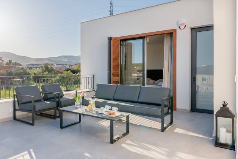 Vila Modea s Grijanim Bazenom Trogir