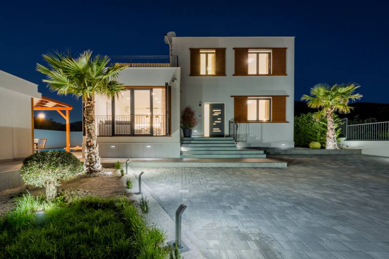 Vila Modea s Grijanim Bazenom Trogir