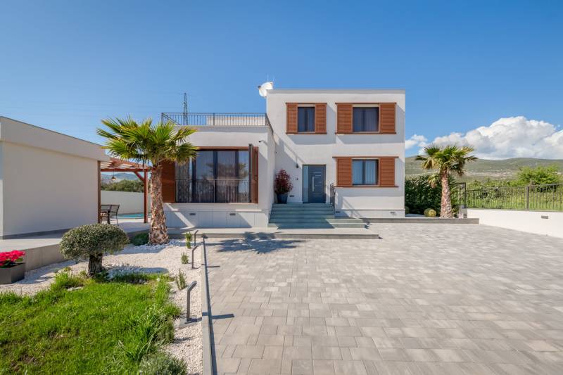 Vila Modea s Grijanim Bazenom Trogir