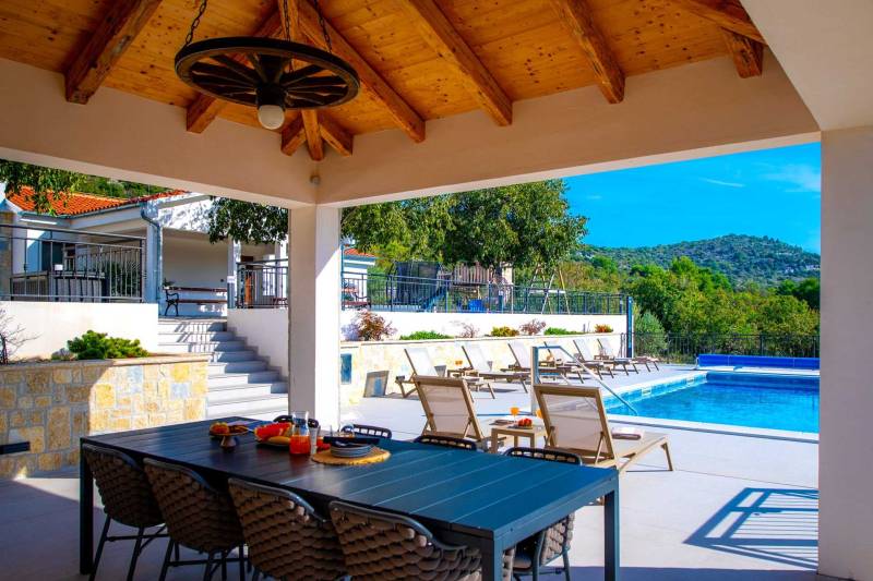 Villa Olivella mit beheiztem Pool Šibenik