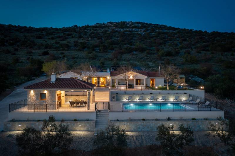 Villa Olivella mit beheiztem Pool Šibenik