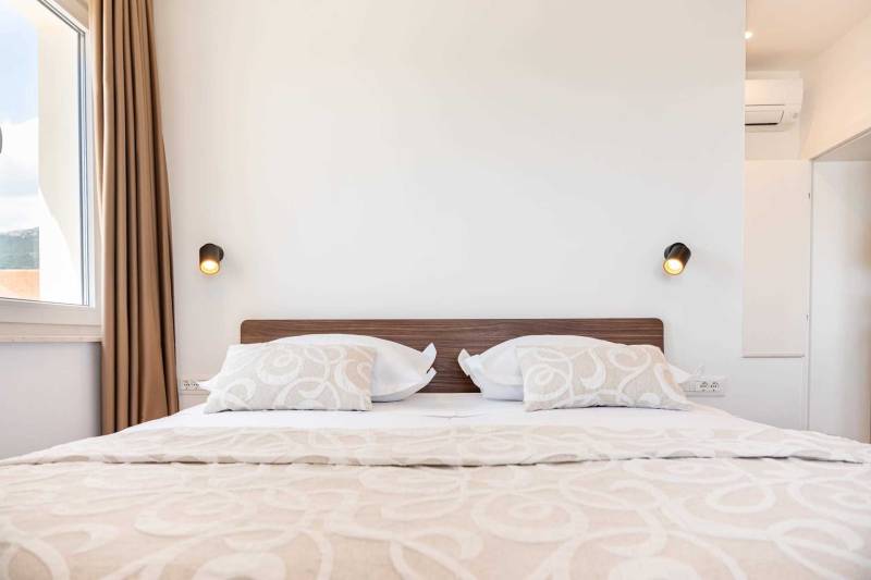 Strandvilla Harmonia mit Pool Split
