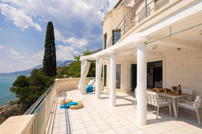 Villa Shades of Summer am Strand Makarska