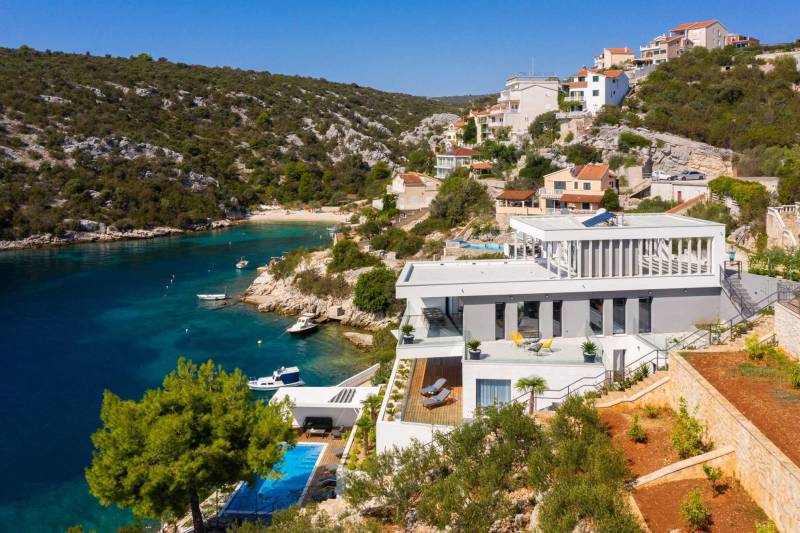 Vila Eleganza na Plaži s Bazenom Trogir