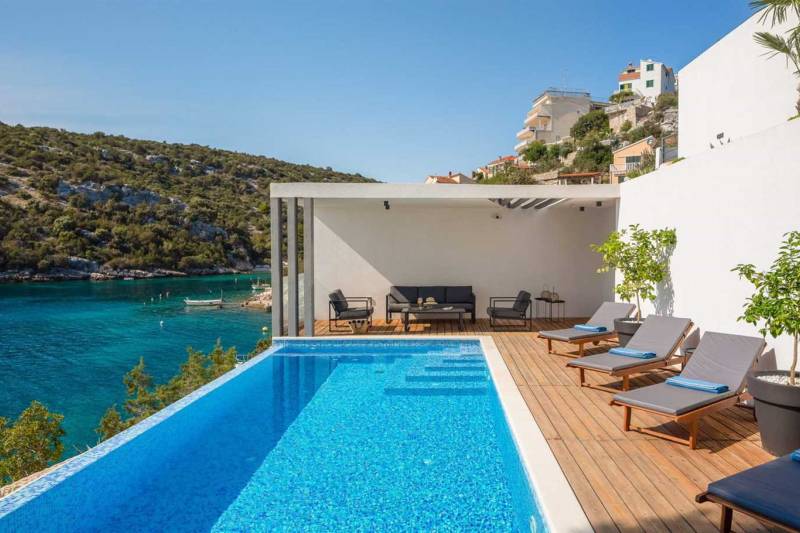 Vila Eleganza na Plaži s Bazenom Trogir