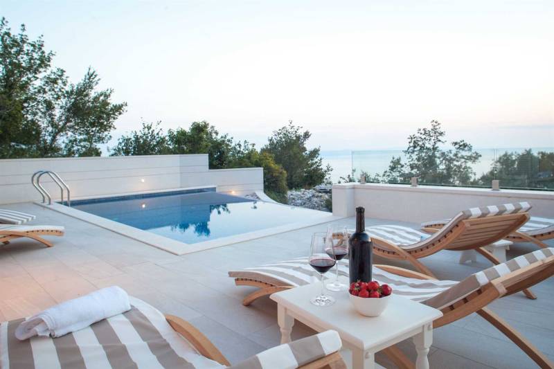Villa Nature Beauty with Heated Pool Makarska