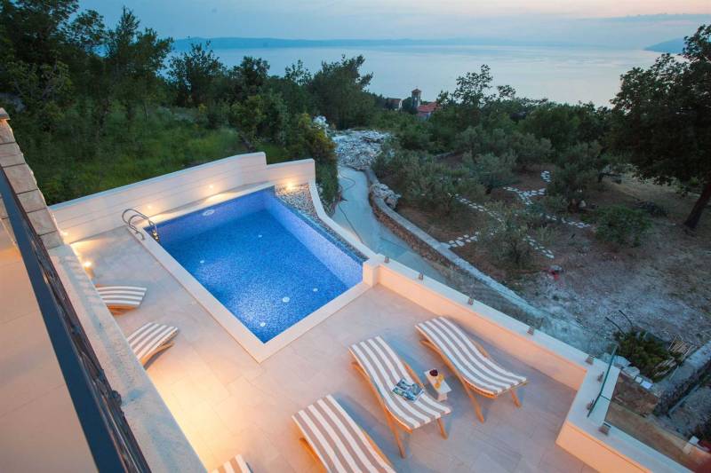 Villa Nature Beauty with Heated Pool Makarska