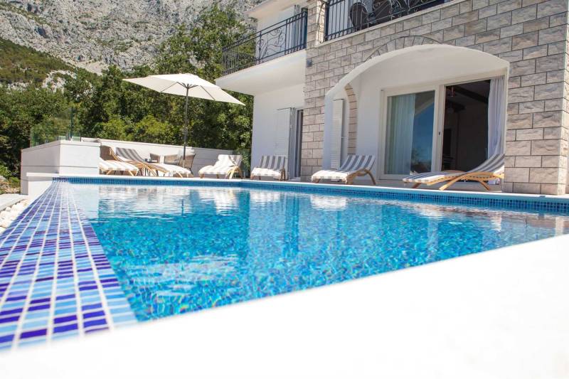 Villa Nature Beauty with Heated Pool Makarska