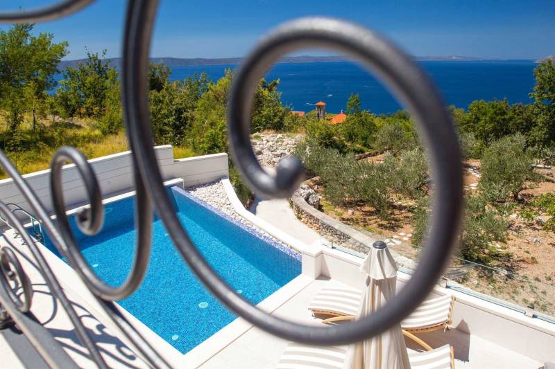 Villa Nature Beauty with Heated Pool Makarska
