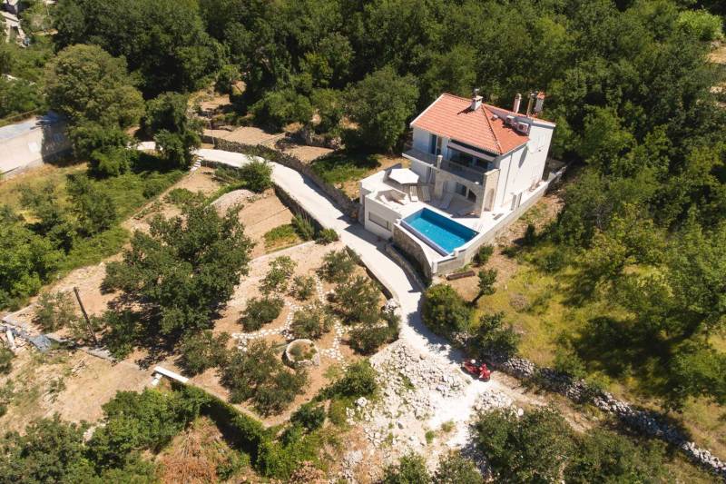 Villa Nature Beauty with Heated Pool Makarska