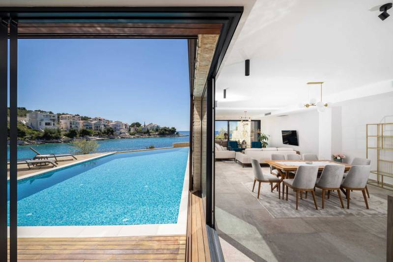 Vila Flora Mare II s Bazenom Primošten