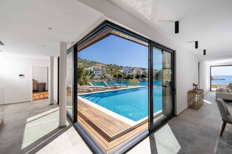 Vila Flora Mare II s Bazenom Primošten