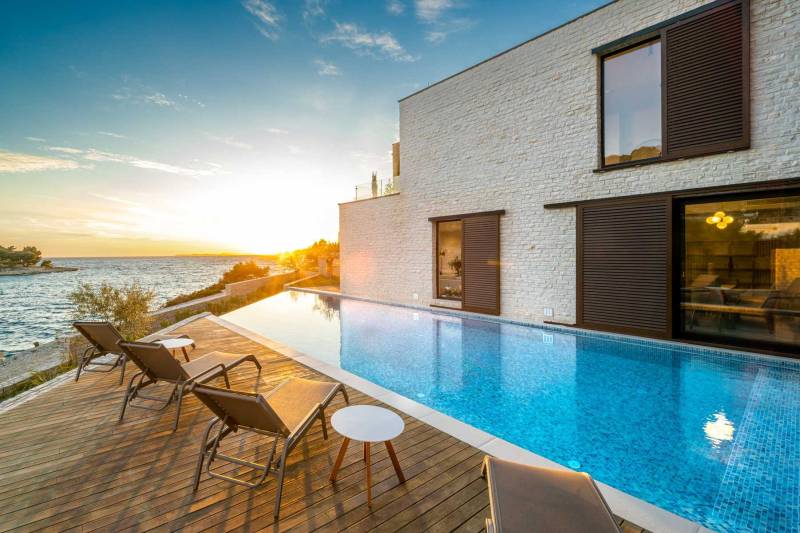 Vila Flora Mare II s Bazenom Primošten
