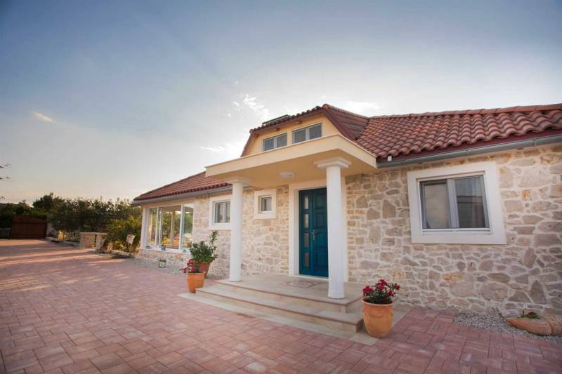 Willa Red Hacienda z Basenem Šibenik