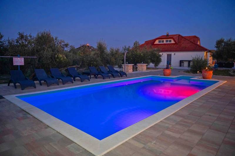 Willa Red Hacienda z Basenem Šibenik
