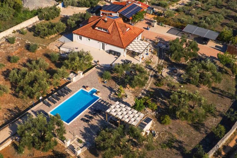 Willa Red Hacienda z Basenem Šibenik