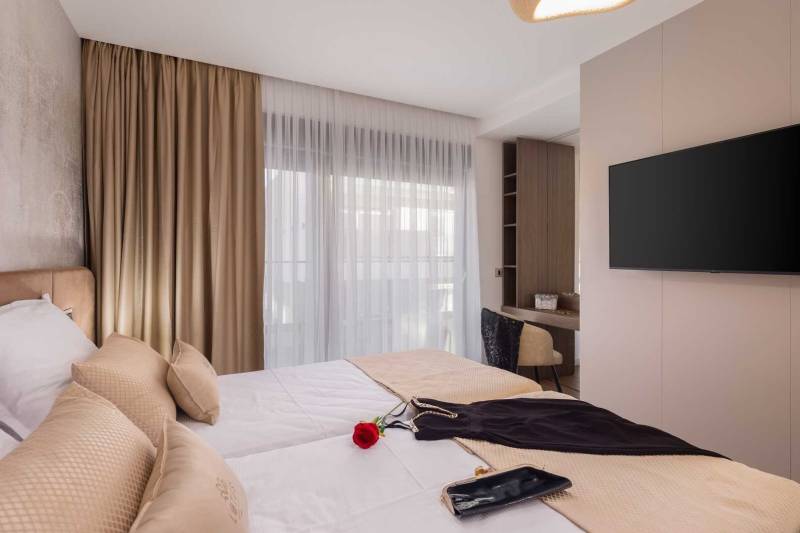 Luxury Villa Prime Luna with Heated Pool Split