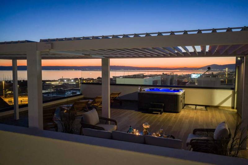Luxury Villa Prime Luna with Heated Pool Split