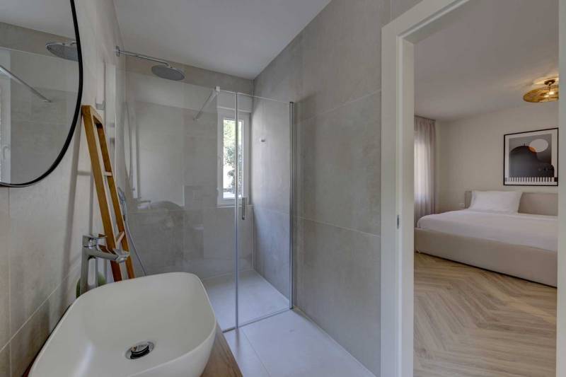 Willa Mirai z Basenem Trogir