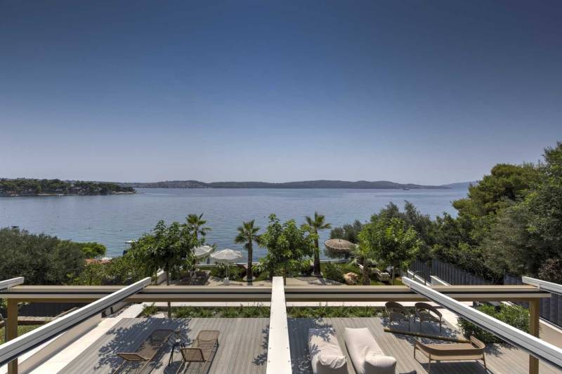 Willa Mirai z Basenem Trogir