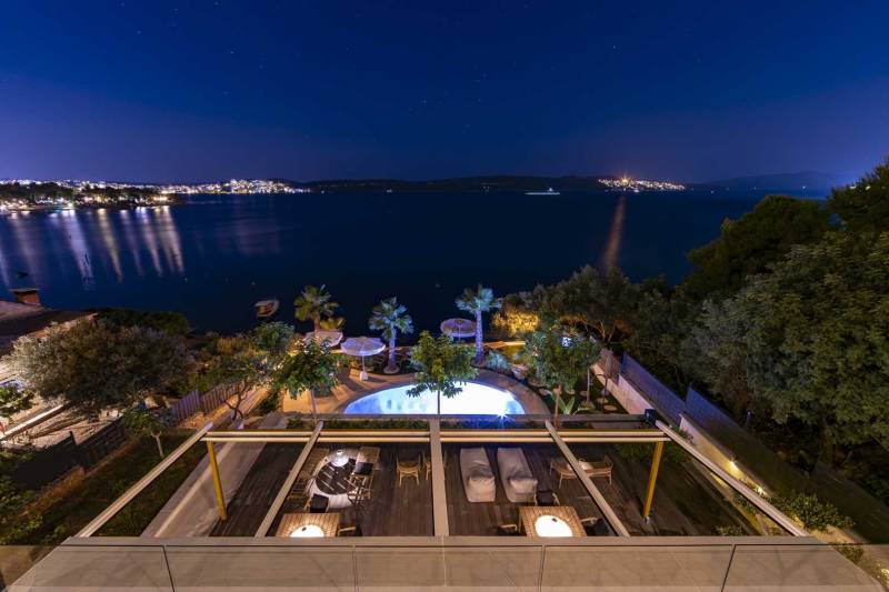 Willa Mirai z Basenem Trogir