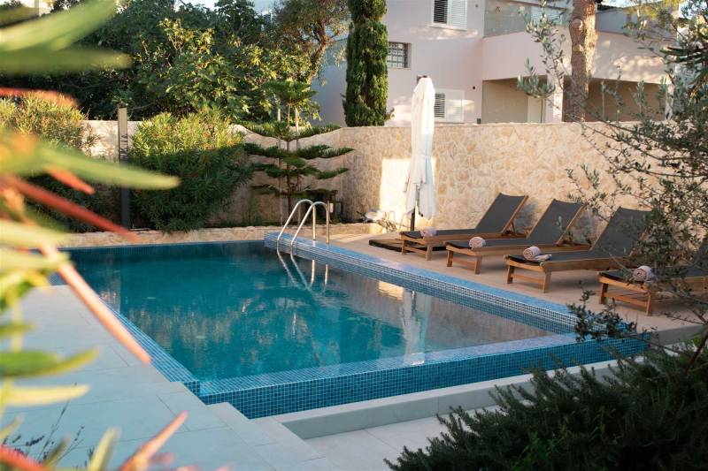 Villa White Meridian mit Pool Pag