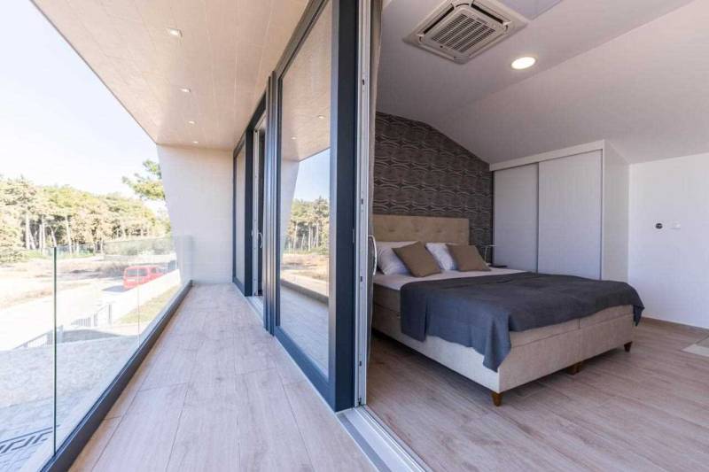Villa White Meridian mit Pool Pag