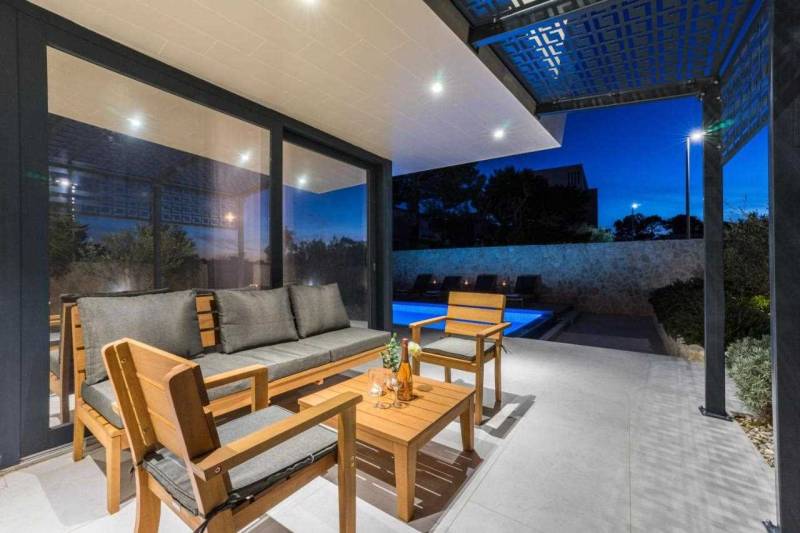 Villa White Meridian mit Pool Pag
