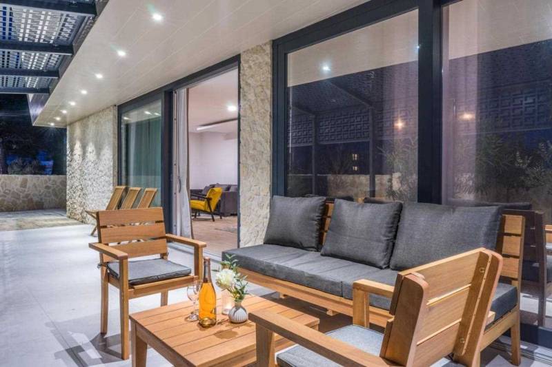 Villa White Meridian mit Pool Pag