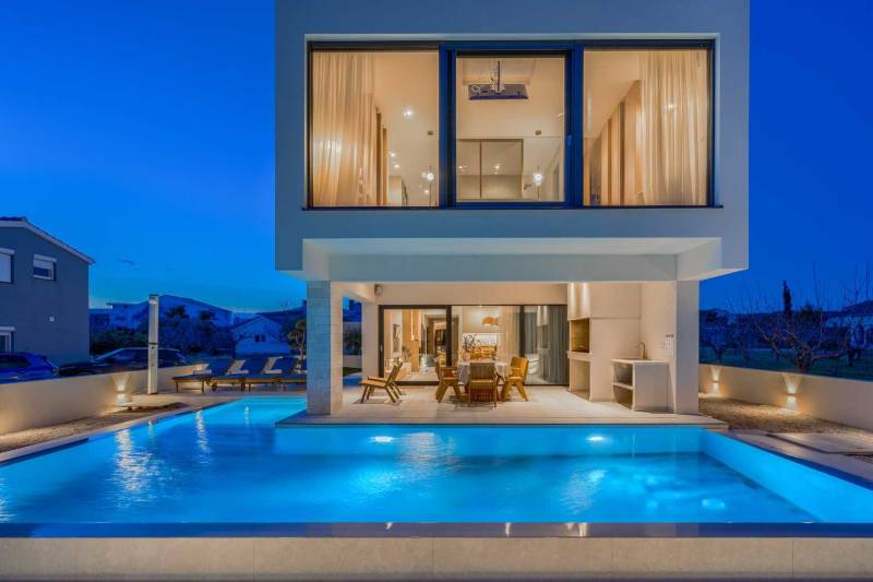 Villa Radiance with Pool